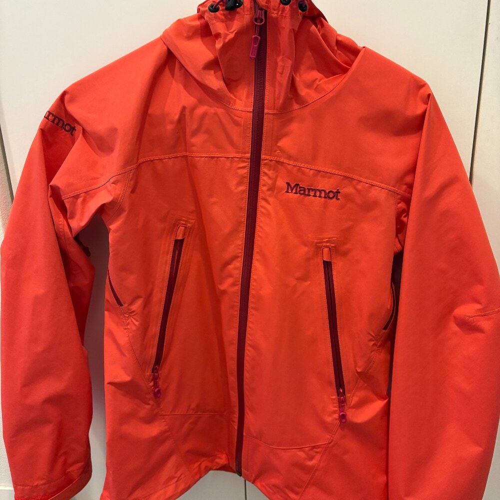 Women's Marmot shell (size XS)